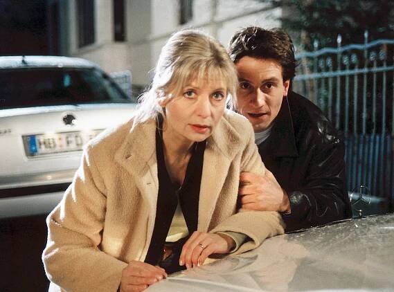 Místo činu - Brémy - Nenápadná žena - Z filmu - Sabine Postel, Oliver Mommsen