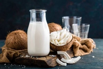 Jak vybírat a podle čeho nakupovat rostlinná mléka?