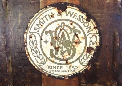 Smith & Wesson badge logo