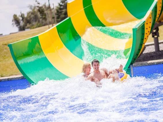 Aqualand zahajuje venkovní sezonu. Láká na novou stezku a panoramatickou saunu
