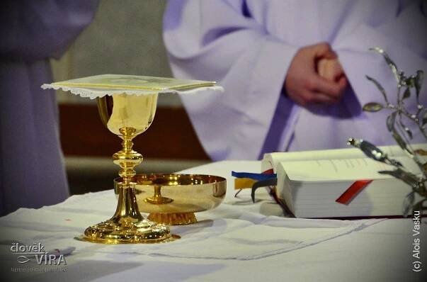 Okružní list biskupům ohledně chleba a vína pro slavení eucharistie - Církev.cz | Zprávy