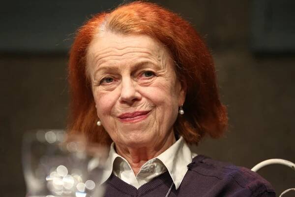 Iva Janžurová 