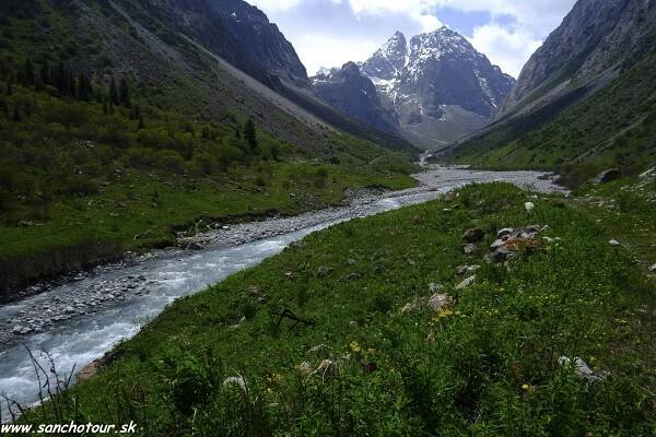 Kirgizsko a Kazachstan v pohode – Sancho Tour