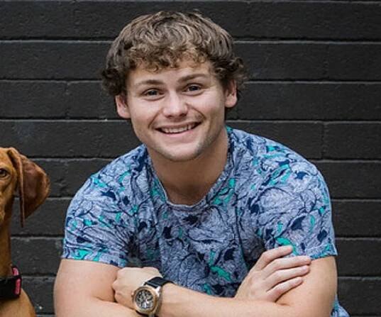 Drew Lynch Biography - Facts, Childhood, Family Life & Achievements