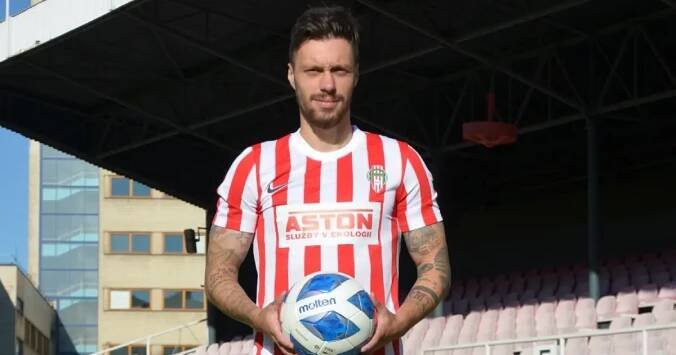 Nečekaný obrat. Václav Kadlec už byl na tréninku Žižkova, pak si ale přestup na poslední chvíli rozmyslel » inFotbal.cz