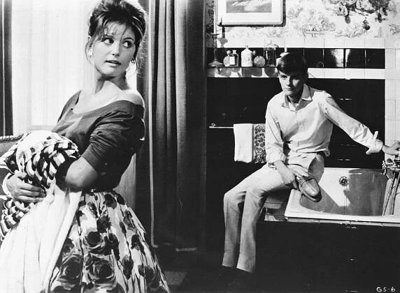Děvče se zavazadlem - Z filmu - Claudia Cardinale, Jacques Perrin