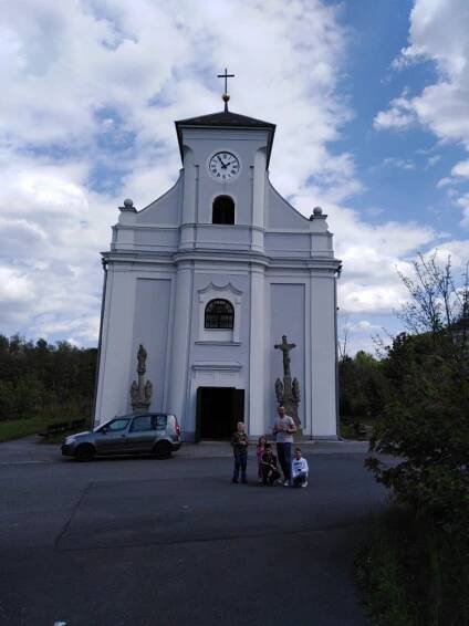 Dětský domov Úsměv - Šikmý kostel sv. Petra z Alkantary, 11.5.2019