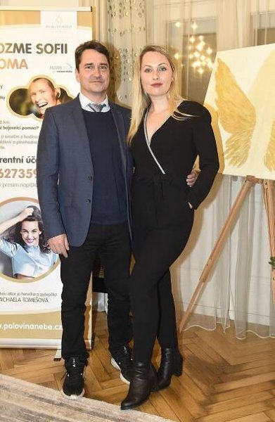 Saša Rašilov mládne před očima! Tři roky před padesátkou vypadá lépe než kdykoli předtím