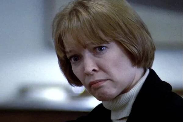 Ellen-Burstyn-in-"The -Exorcist."