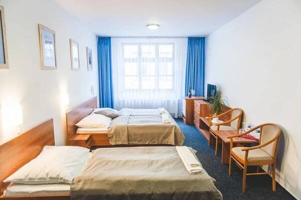 HOTEL U ČESKÉ KORUNY, Hradec Králové | Hotel.cz