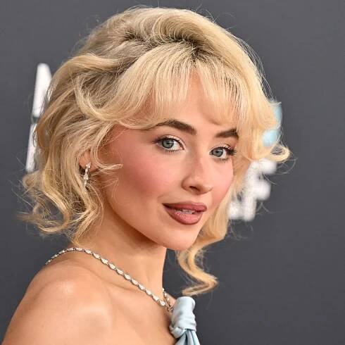 Sabrina Carpenter's Custom 2025 Grammys Red Carpet Look Leaves Quite an Impression