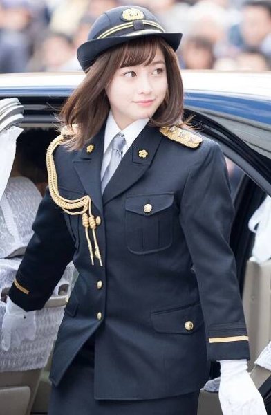Kanna Hashimoto - Wikipedia