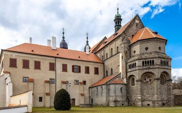 Slevomat: Detektivní historická outdoorová hra... - Skrz.cz