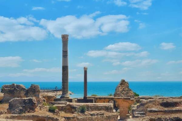 sloupy římských punských válek. anthonyho podmínky při vykopávkách v carthage. tunisko 18 06 2019 - kartágo - stock snímky, obrázky a fotky