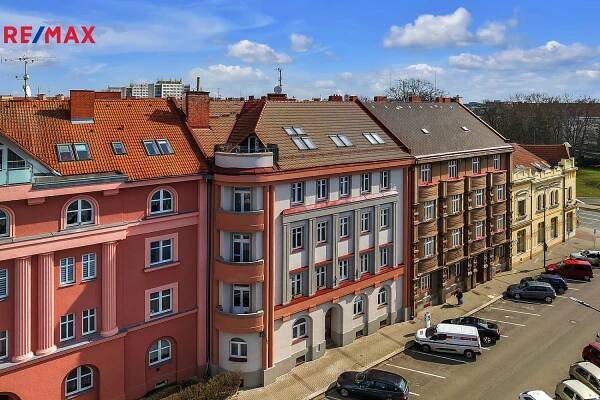 Bratří Čapků, Hradec Králové