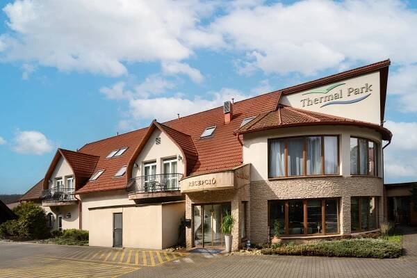 Budova, kde se aparthotel nachází
