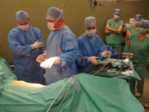 Urologové ze zlínské nemocnice začali provádět laparoskopické operace ledvin - ZLIN.CZ