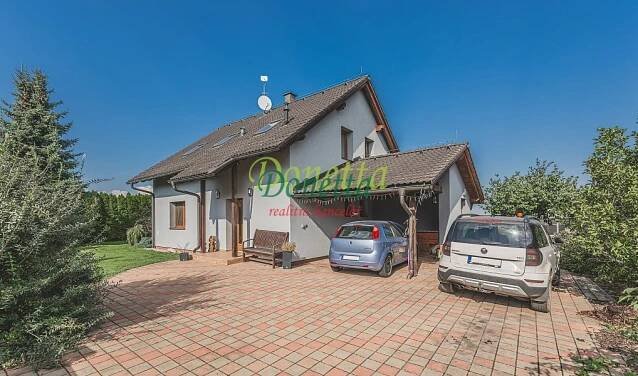 Prodej rodinného domu 5+1, kolaudace 2007, pozemek 1.004 m2, Praskačka