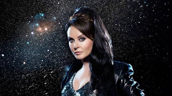 Nejsou peníze - celebrity do vesmíru létat nebudou!