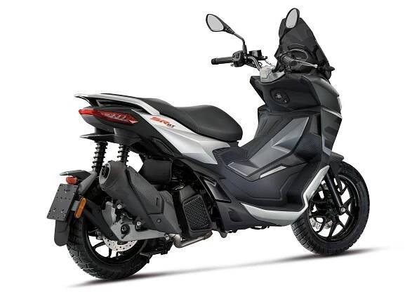 DIRTBIKESMOTO.cz - Aprilia SR GT 125 Urban Black 11kw - Aprilia - SKÚTRY APRILIA - SKÚTRY