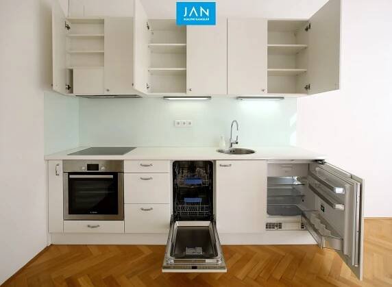Pronájem bytu 2+kk, 41 m2 - Praha - Vinohrady - JAN Reality