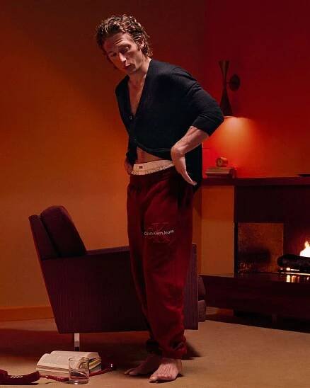 JEREMY ALLEN WHITE X CALVIN KLEIN – Crom Magazine