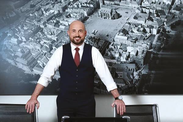 Primátor Plzně Roman Zarzycký: - Prestigemedia.cz