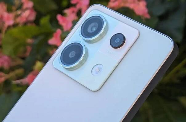 Datart prodává extra oblíbené Redmi za nesmyslně nízkou cenu! Kde je háček?