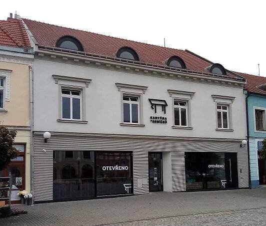Kantýna u Koníčků na Mariánském náměstí.