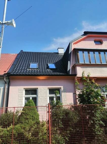Roofman - Střechy a stavby na klíč| Rekonstrukce střechy RD Olomouc Bělidla, BudMat