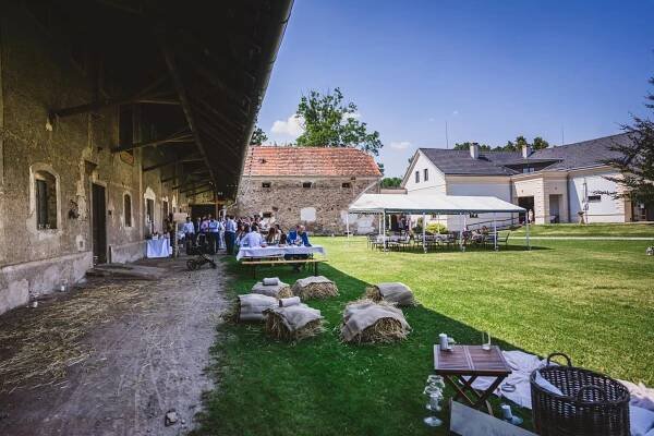 T&M – Svatba ve Dvoře Křečhoř – Tb foto