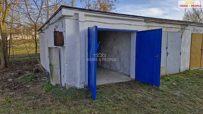 Prodej garáže 22 m², Nad Dědinou, Brno - Bystrc