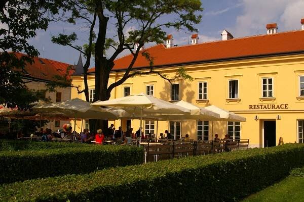 O hotelu | Zámecký hotel Lednice