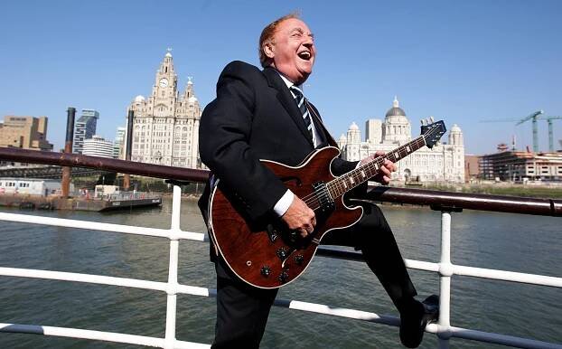 Zemřel zpěvák Gerry Marsden, šéf kapely, která konkurovala Beatles