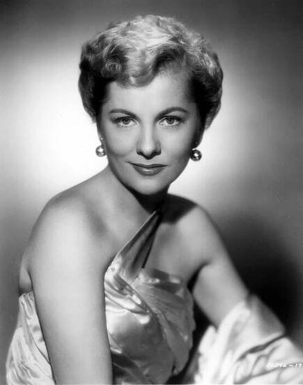 Zemřela Hitchcockova hvězda Joan Fontaine: 50 let nenávisti a naschválů se slavnou sestrou!
