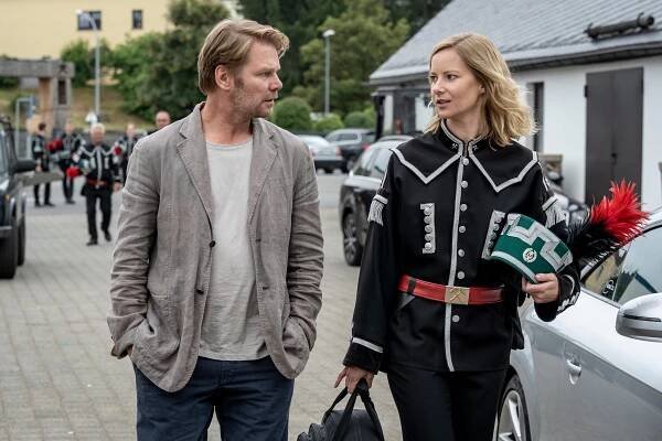 Erzgebirgskrimi - Tödlicher Akkord - Z filmu - Kai Scheve, Teresa Weißbach