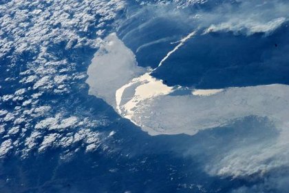 Bajkal, nejstarší a nejhlubší jezero na světě, čelí ekologické krizi: znečištění fosfáty