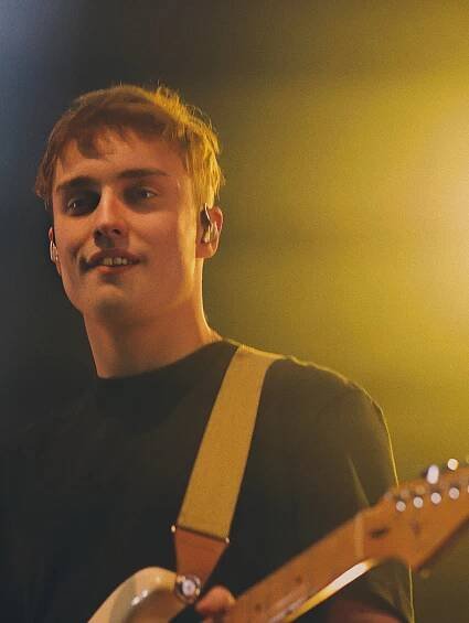sam fender's homecoming show — :-)