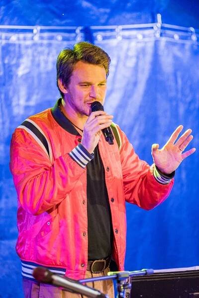 Dyk, Prachař a Maxián to ve čtvrtek roztočí na Štěrbově vile. Jak řádili minule?