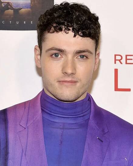 Tom Lewis (actor)