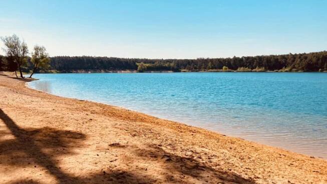 Jezero Lhota