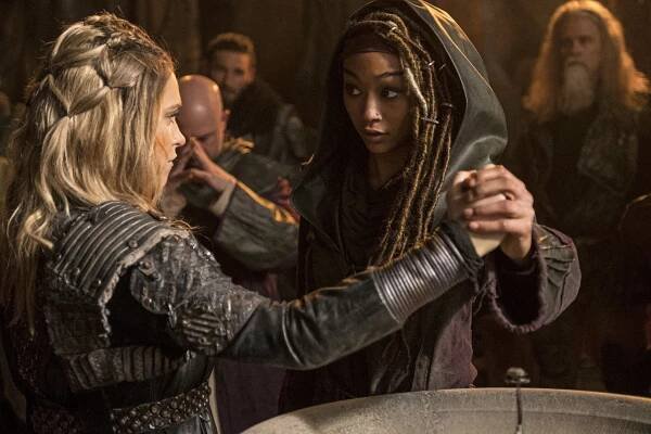 Prvních 100 - DNR - Z filmu - Tati Gabrielle