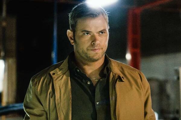 Kellan Lutz and Cam Gigandet Reunite 17 Years After Twilight for Bloody Cop Thriller Desert Dawn: Trailer (Exclusive)