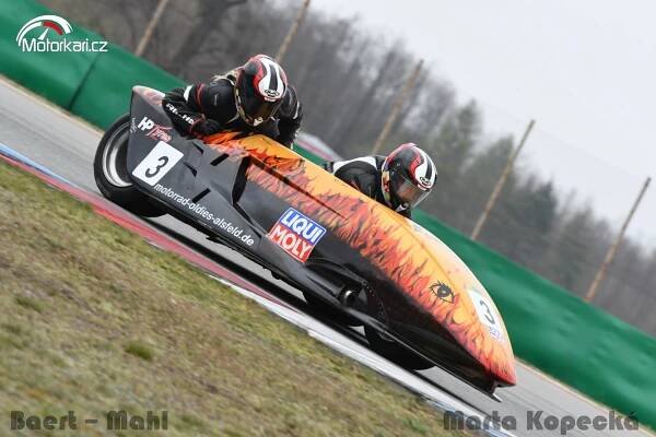 Michael Grabmüller dominoval závodu Sidecár při Jarní ceně Brna | Motorkáři.cz