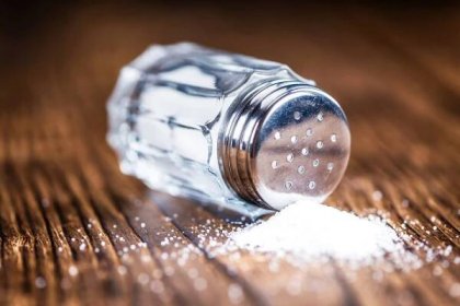 Putting extra salt on your meals is linked to dying prematurely