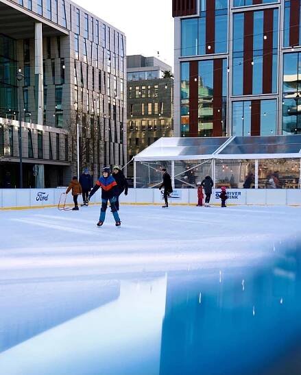 Kluziště River Rink otevření
