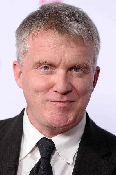 Anthony Michael Hall herec