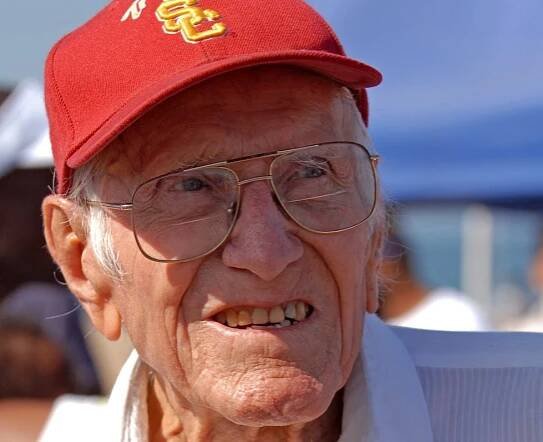 Louis Zamperini 600x487