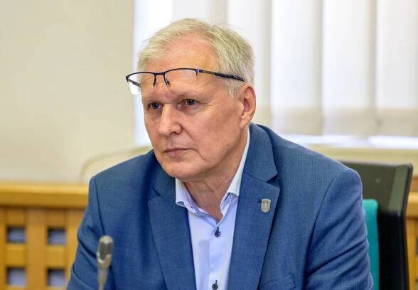Obviněného exprimátora Chomutova Hrabáče nahrazuje Petrilák