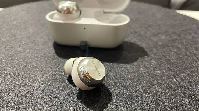 Technics EAH-AZ100 wireless earbuds